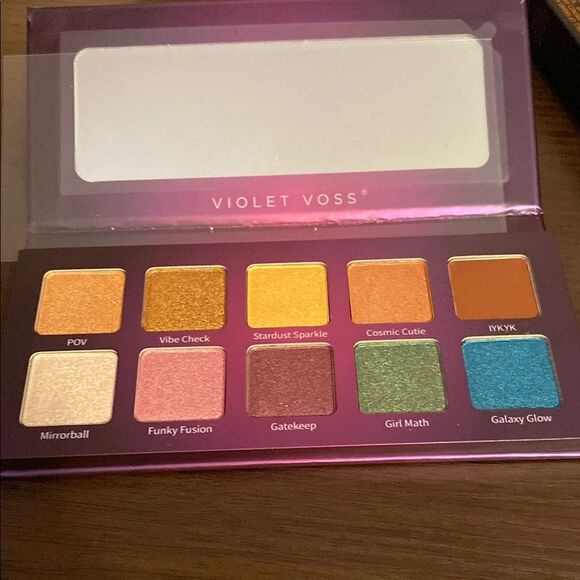 Makeup Bundle Set - Picture 4 of 5